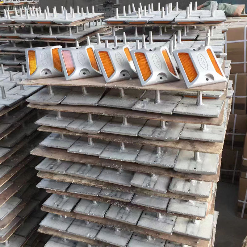 HONGYUAN  Reflective road nails