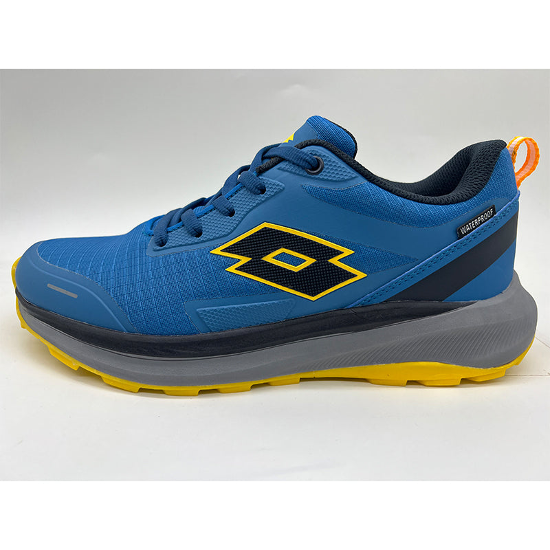 RONGQING Outdoor waterproof shoes 01