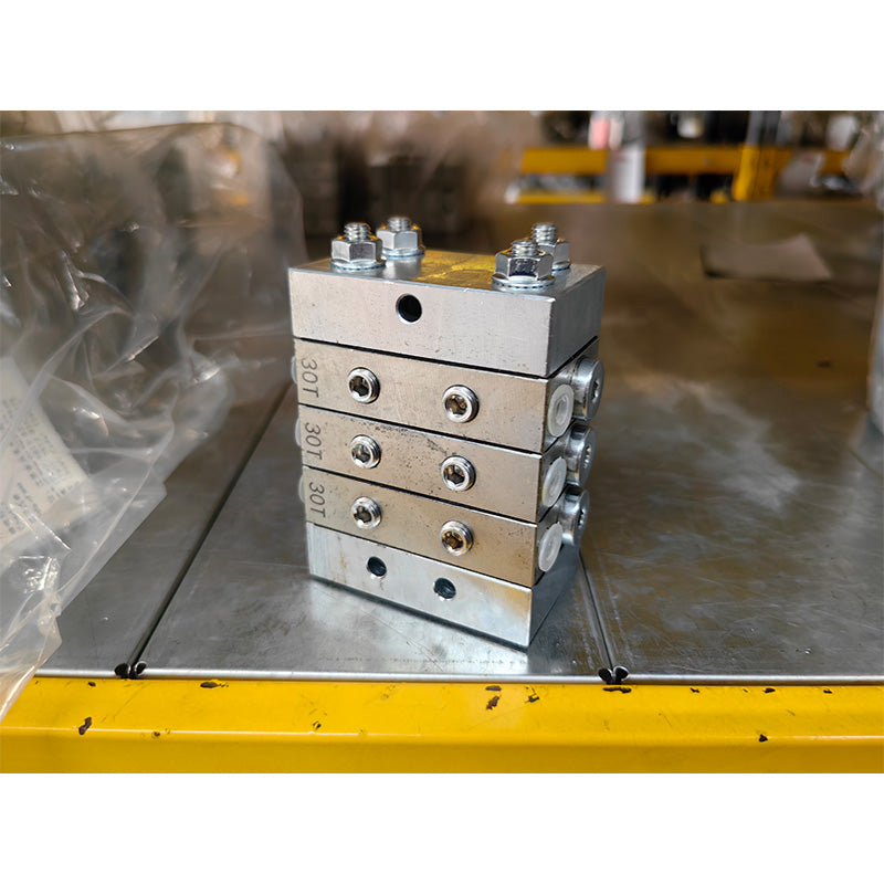 RUNHUA  KM/KL distributor-KM-3  Punch sheet distributor valve progressive distributor