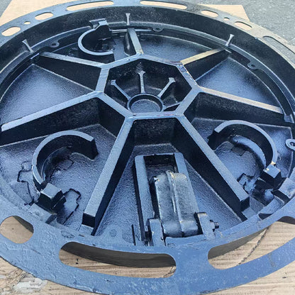 Honghua Ductile cast iron manhole cover DN700 For Fire Fighting Water Cover