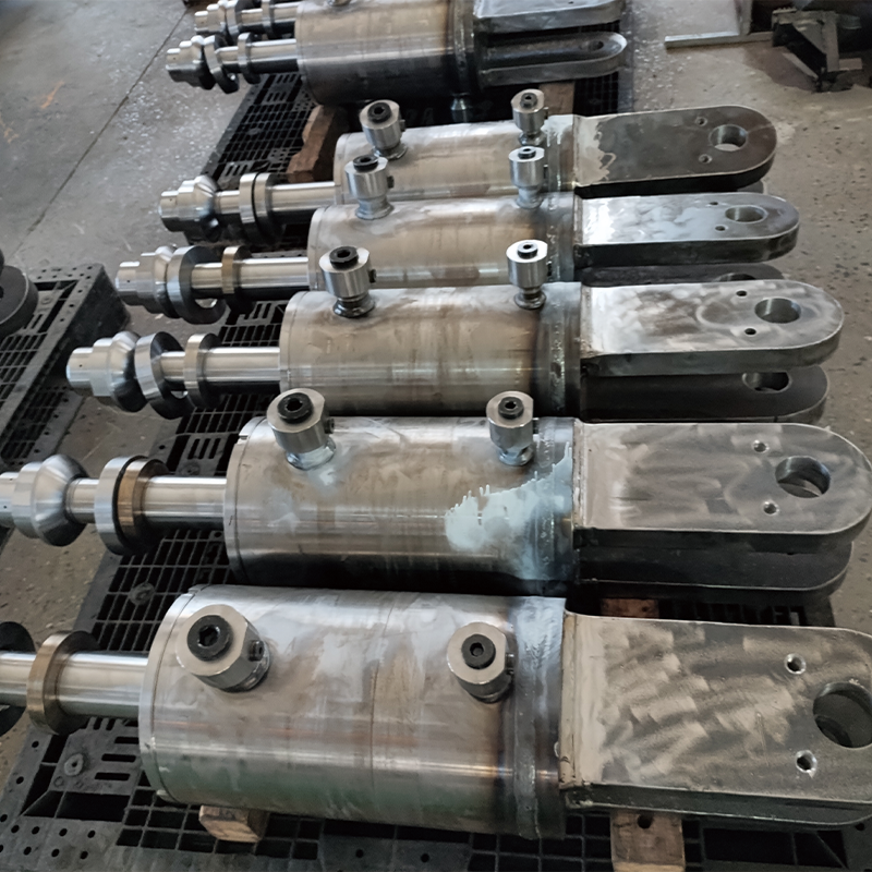 tianjian Cone crusher holds the cylinder tightly   Mixing shaft Mixing impeller