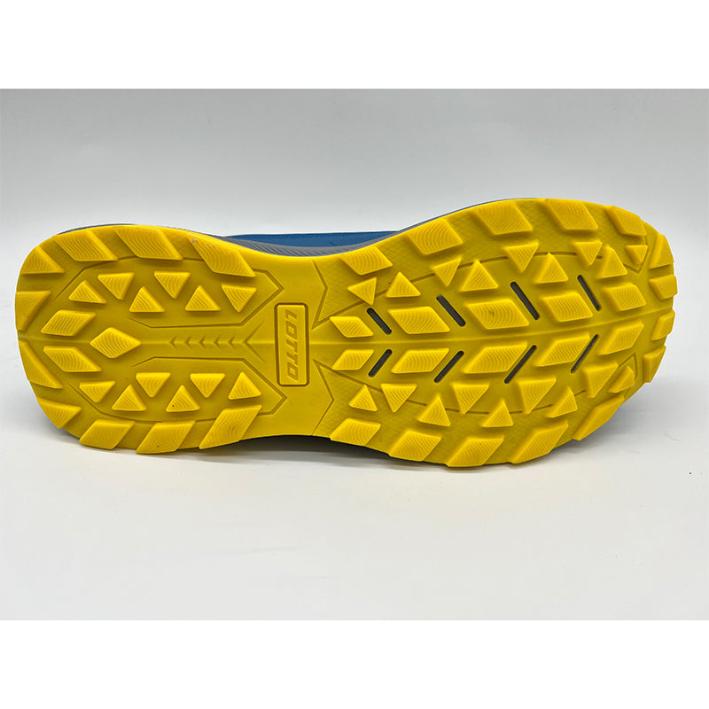 RONGQING  Outdoor waterproof shoes 01