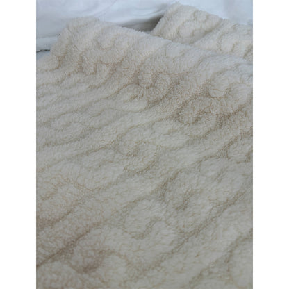 Minqi (velvet jacquard) twist pattern Width 180cm-240cm g weight 220-320g/m^2 1/ roll Starting batch 2 tons  Pure color skin warm and comfortable