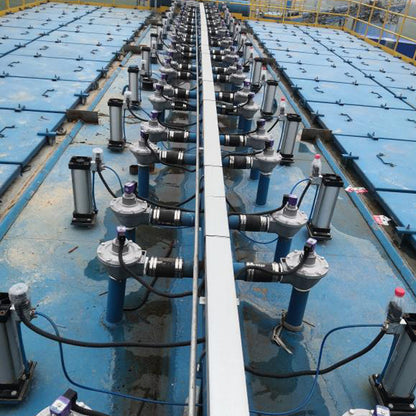 RUIXUANQING  High-efficiency traveling spray bag dust collector